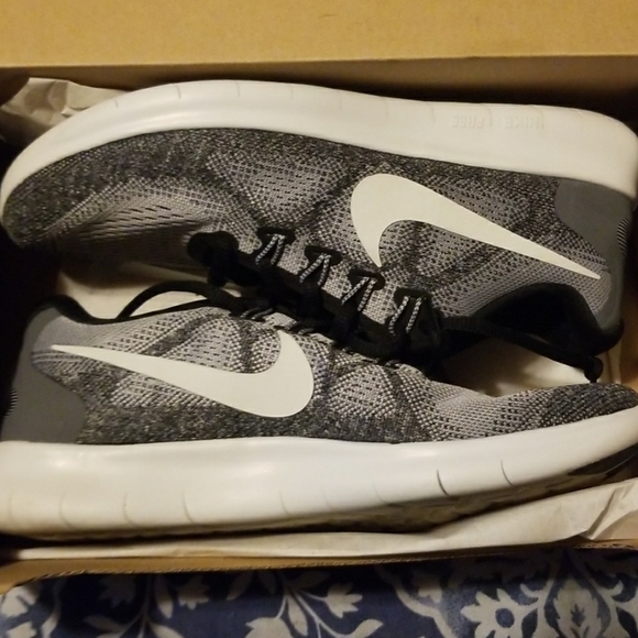 nike free rn run natural